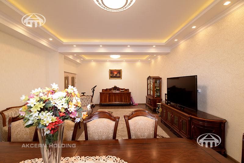 Mansion · 5 rooms · 290 m² · Avan