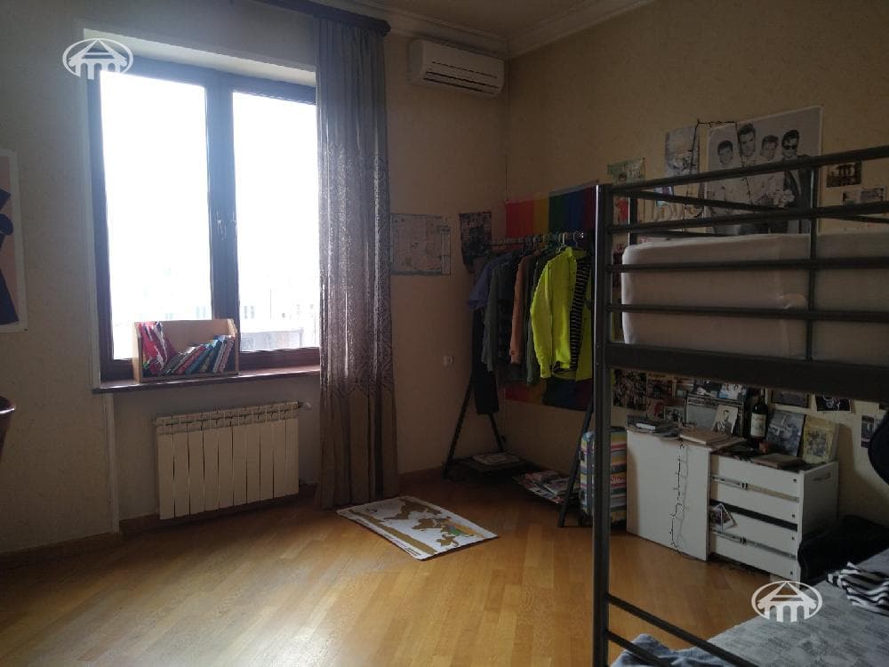 Mansion · 6 rooms · 383 m² · Davtashen