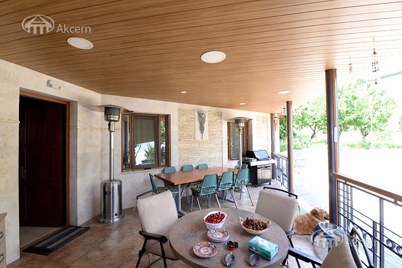 Mansion · 9 rooms · 600 m² · Balahovit