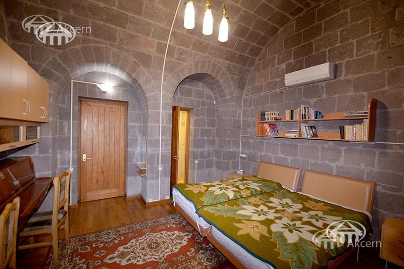 Особняк · 9 комн. · 521 м² · Прошян