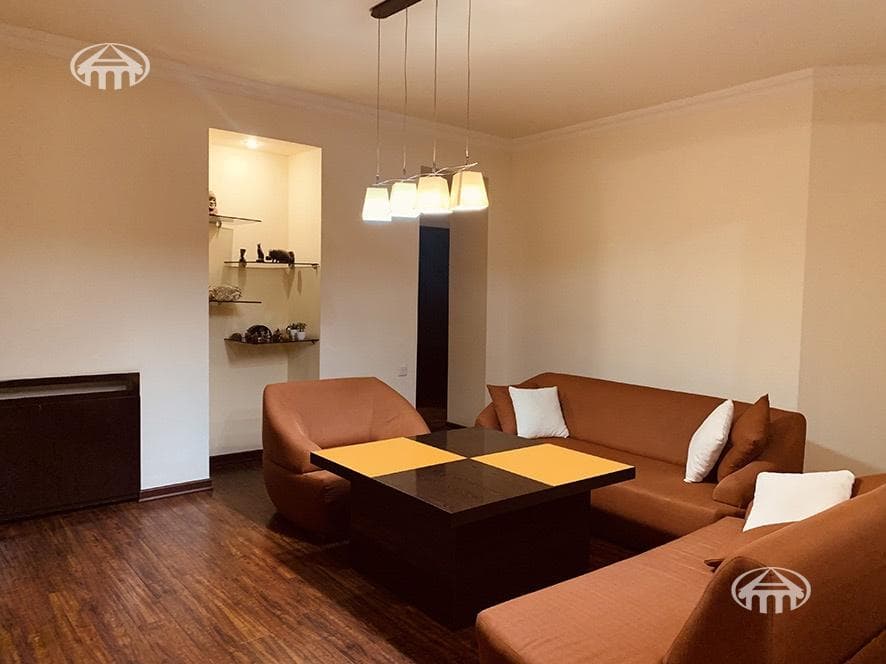 Квартира · 4 комн. · 101 м² · Кентрон