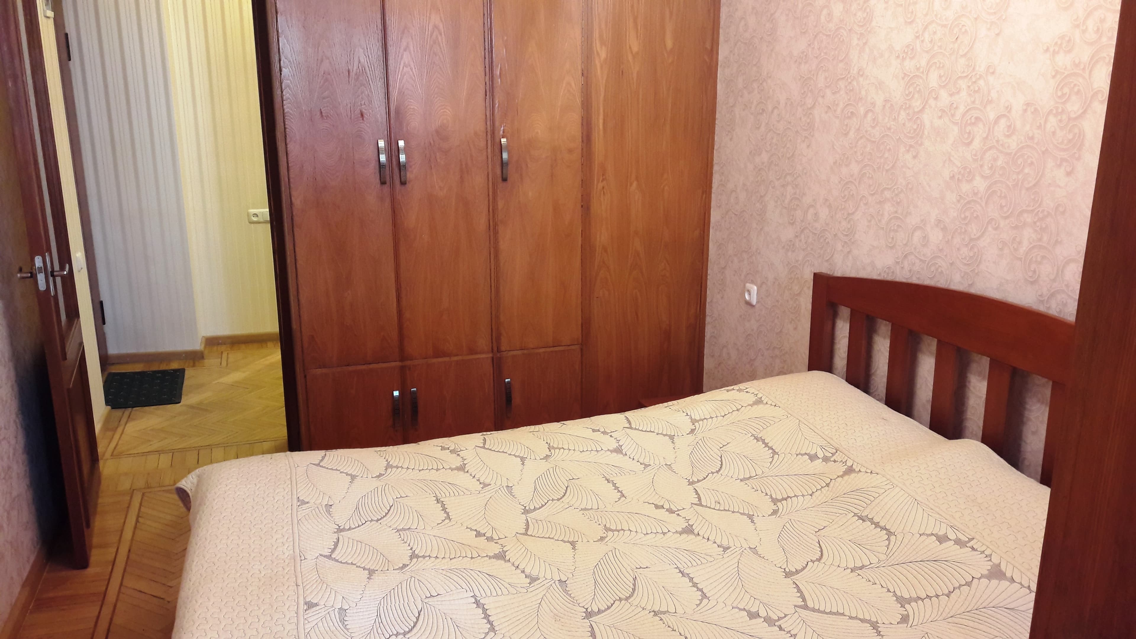 Բնակարան · 1 սեն. · 54 մ² · Կենտրոն