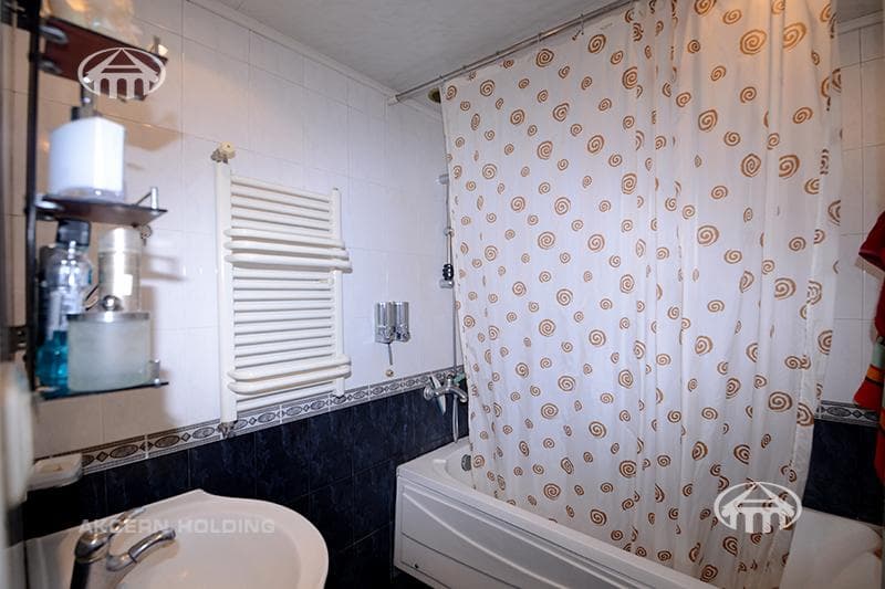 Apartment · 3 rooms · 85 m² · Kentron