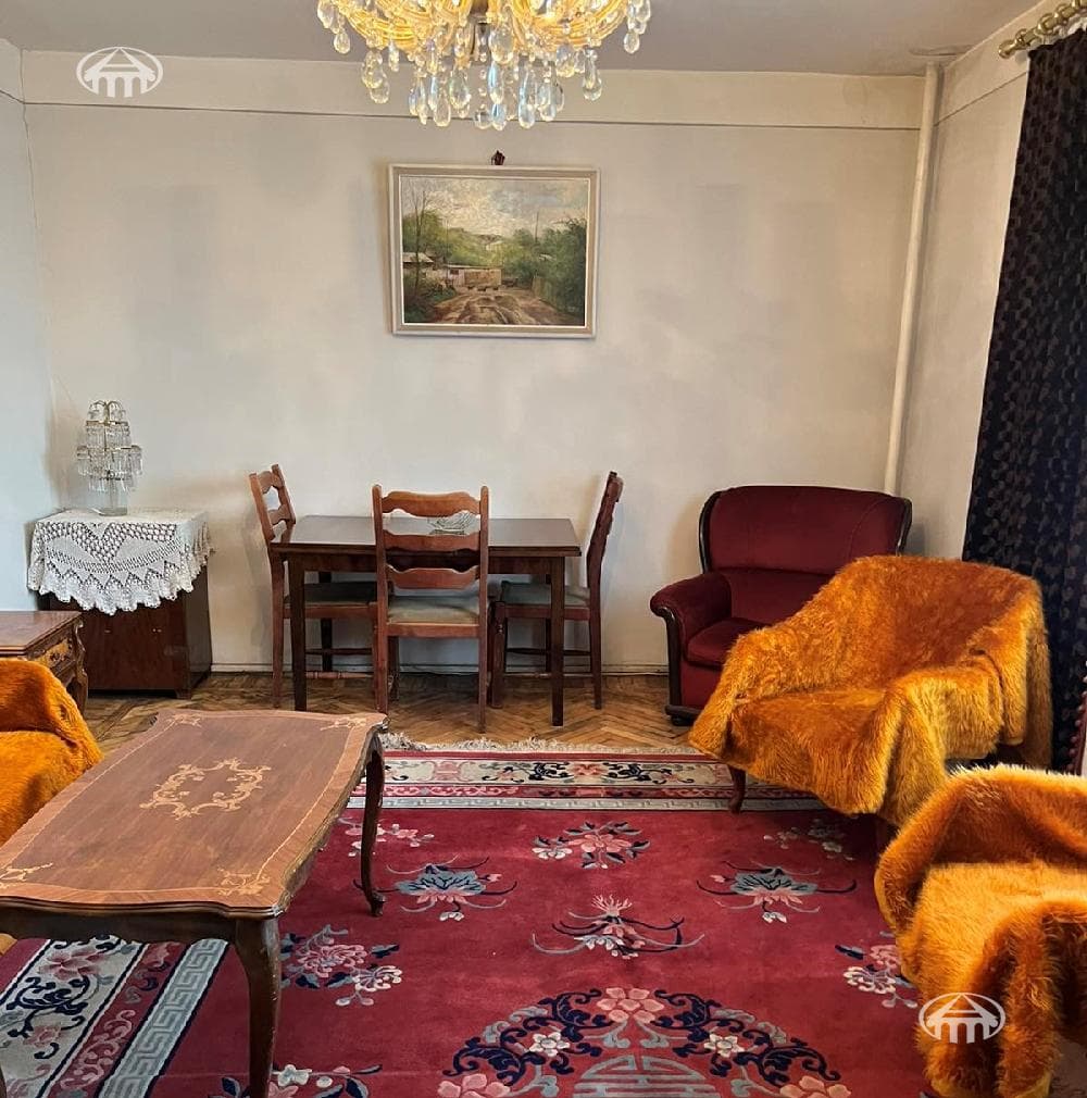 Квартира · 3 комн. · 80 м² · Кентрон