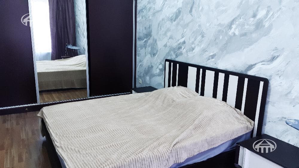 Квартира · 3 комн. · 90 м² · Кентрон