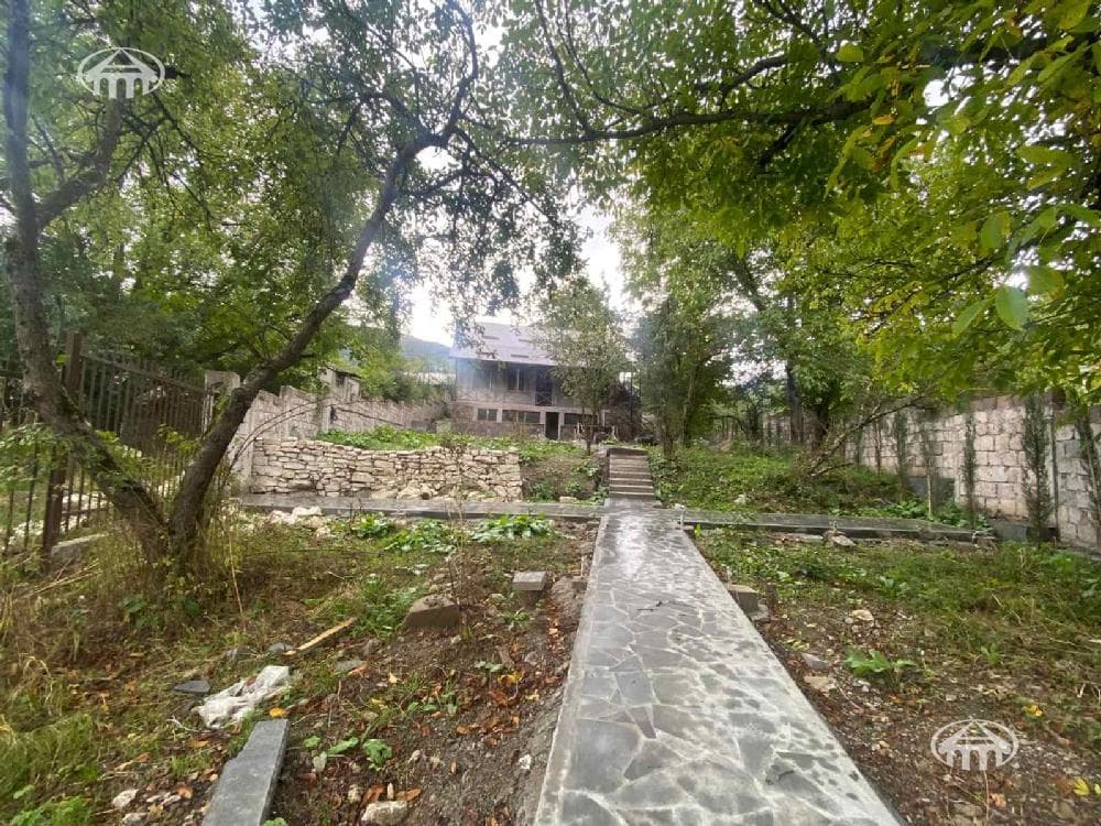 Особняк · 5 комн. · 280 м² · Дилиджан