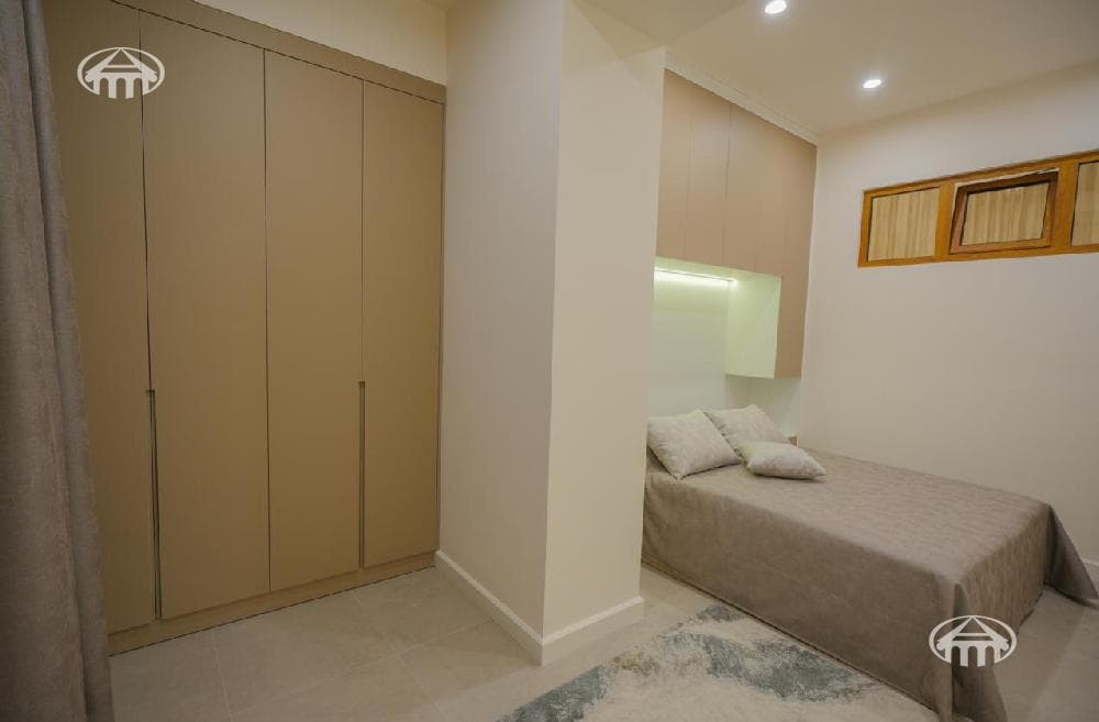 Apartment · 3 rooms · 70 m² · Kentron