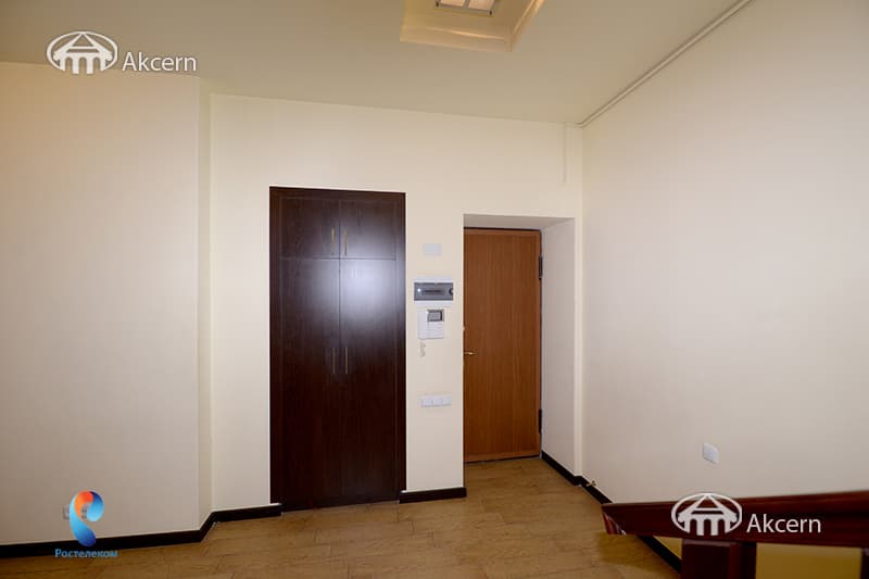 Apartment · 4 rooms · 215 m² · Kentron