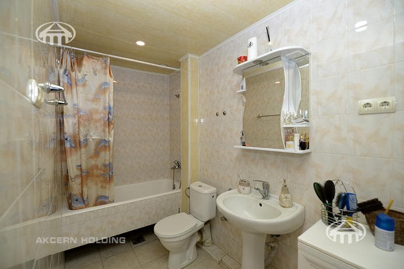 Apartment · 5 rooms · 193 m² · Arabkir