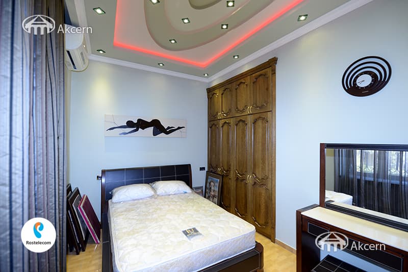 Квартира · 4 комн. · 180 м² · Кентрон