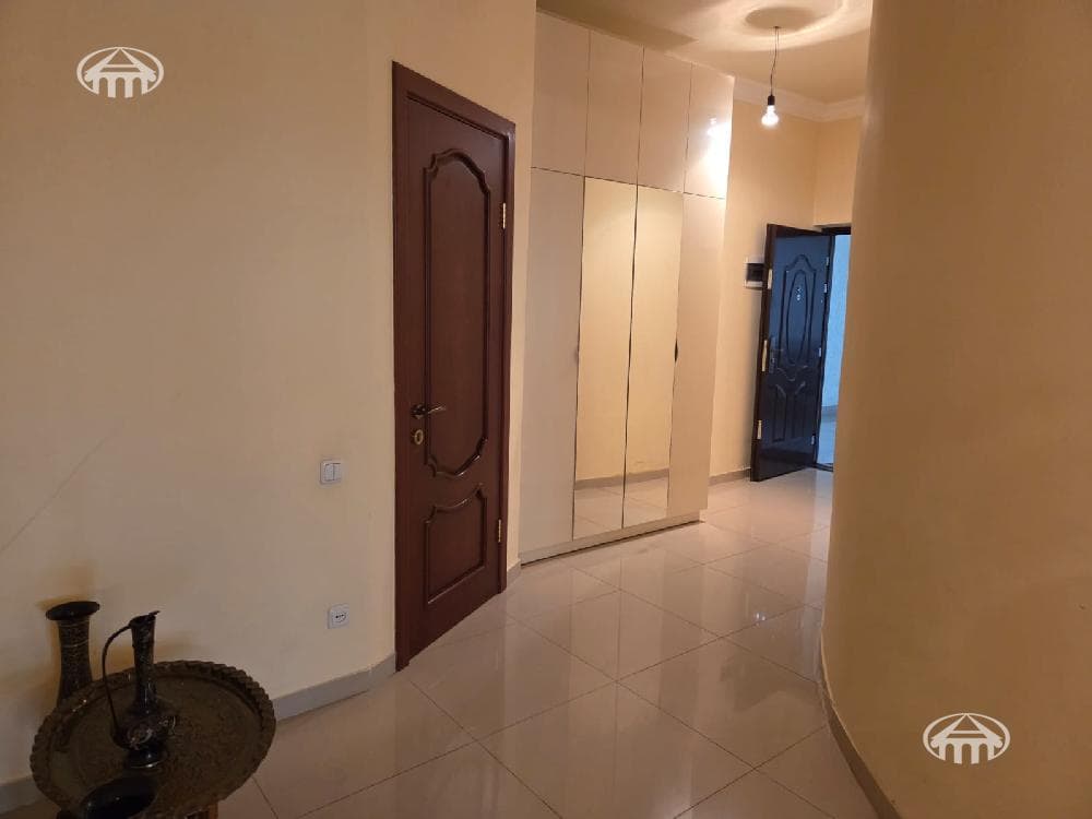 Квартира · 3 комн. · 140 м² · Арабкир