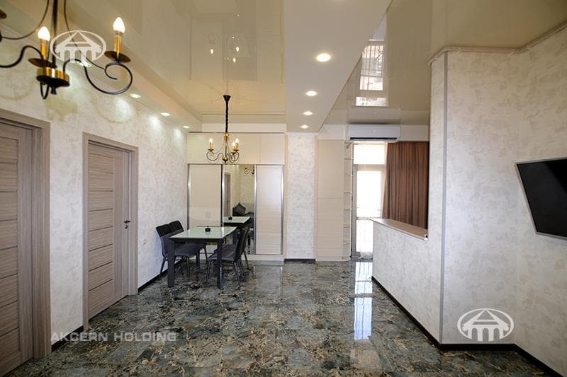 Квартира · 3 комн. · 76,58 м² · Кентрон