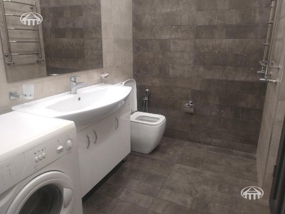 Квартира · 2 комн. · 67 м² · Давташен