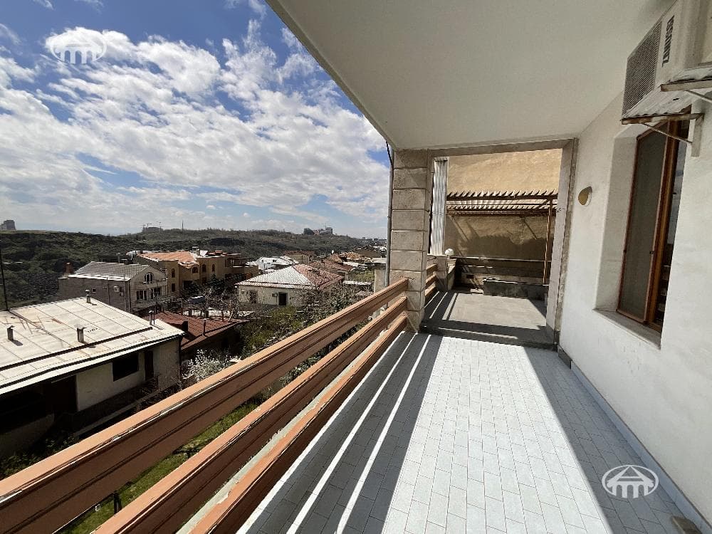 Mansion · 7 rooms · 700 m² · Arabkir