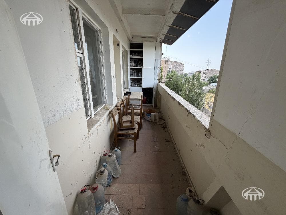 Квартира · 3 комн. · 95 м² · Давташен