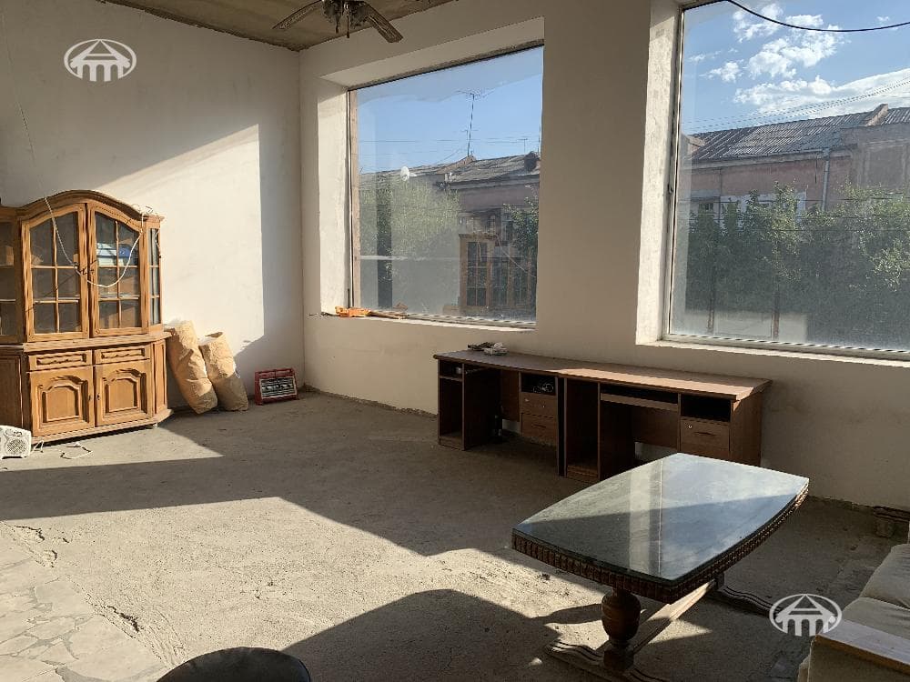 Retail · 907 m² · Shengavit