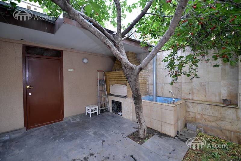 Квартира · 2 комн. · 72 м² · Арабкир