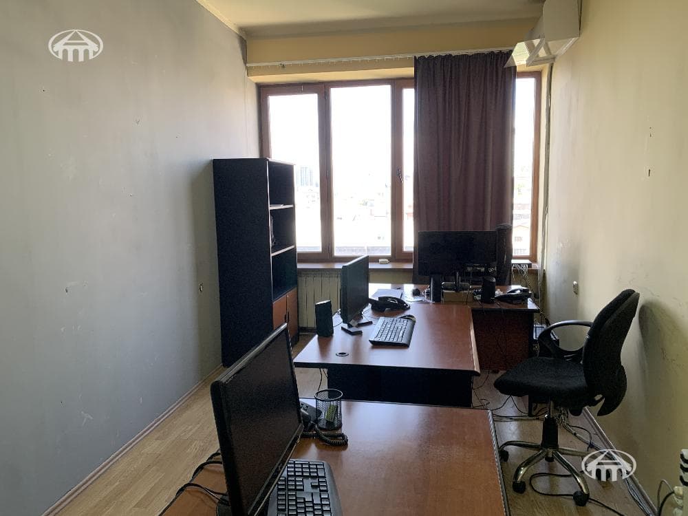 Office · 520 m² · Arabkir