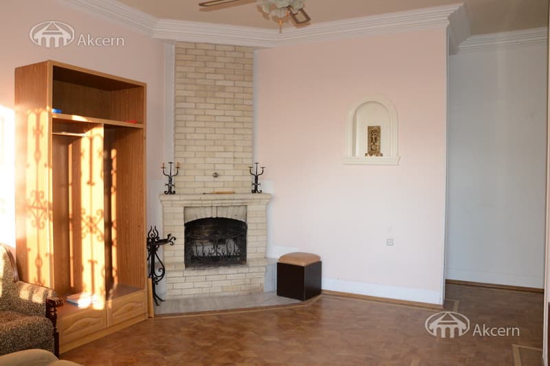 House · 8 rooms · 840 m² · Nork-Marash