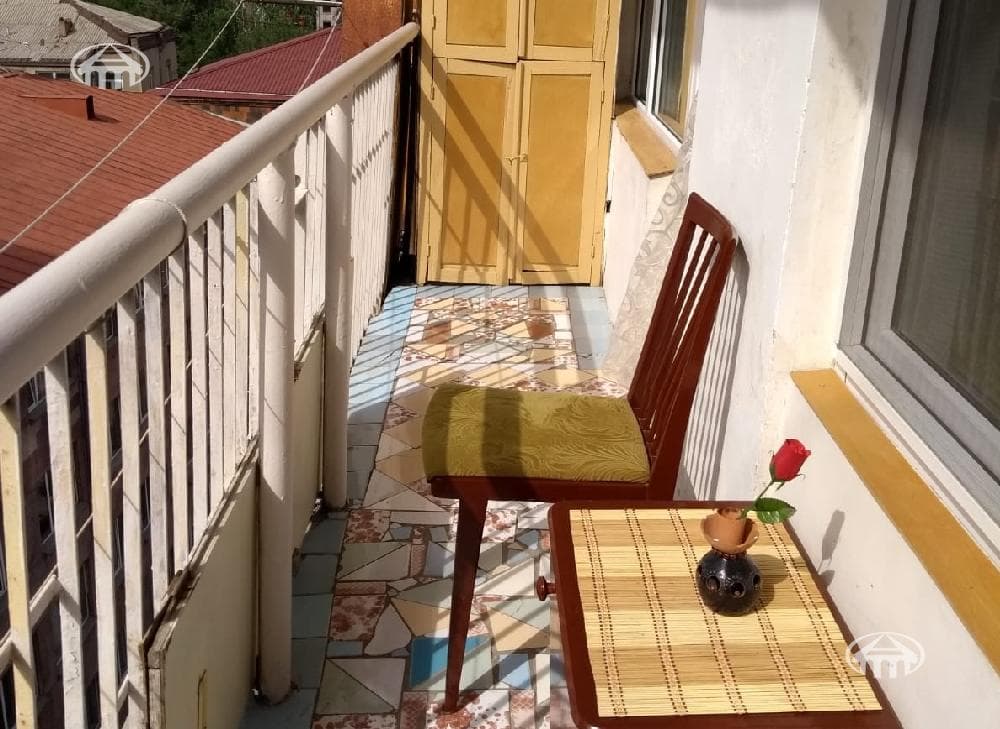 Apartment · 1 rooms · 42 m² · Kentron