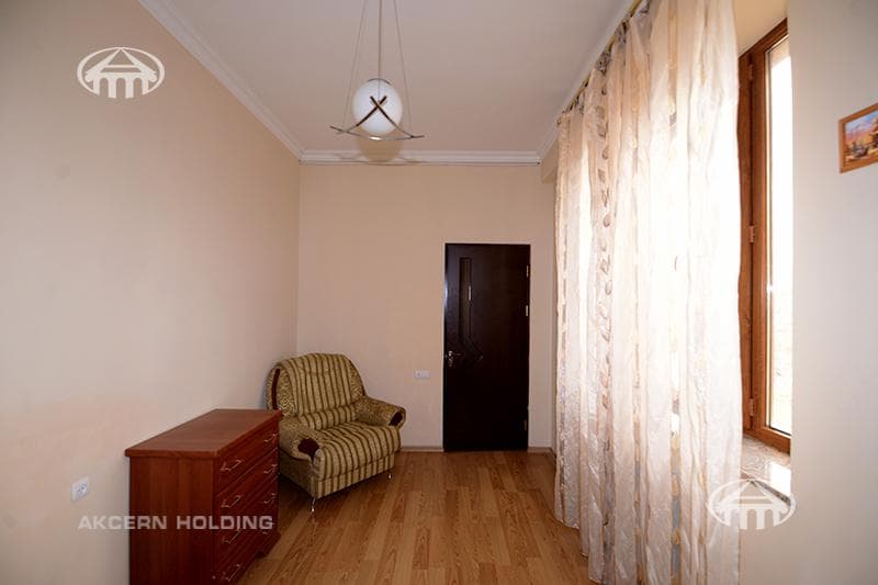 Квартира · 3 комн. · 75 м² · Арабкир