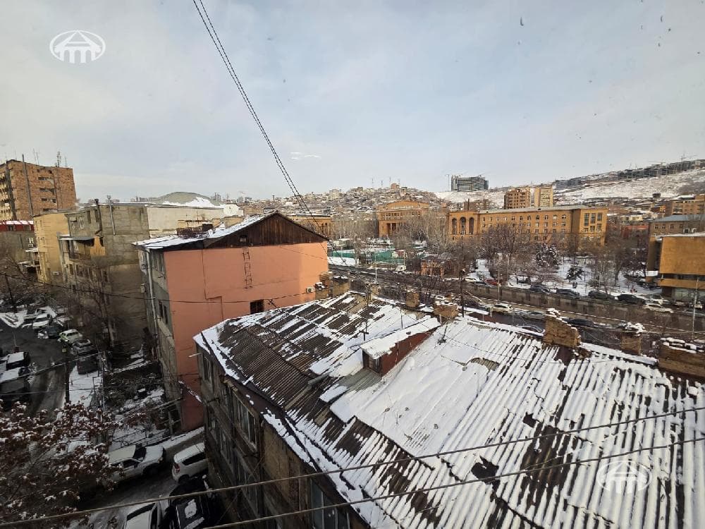 Բնակարան · 3 սեն. · 83 մ² · Կենտրոն