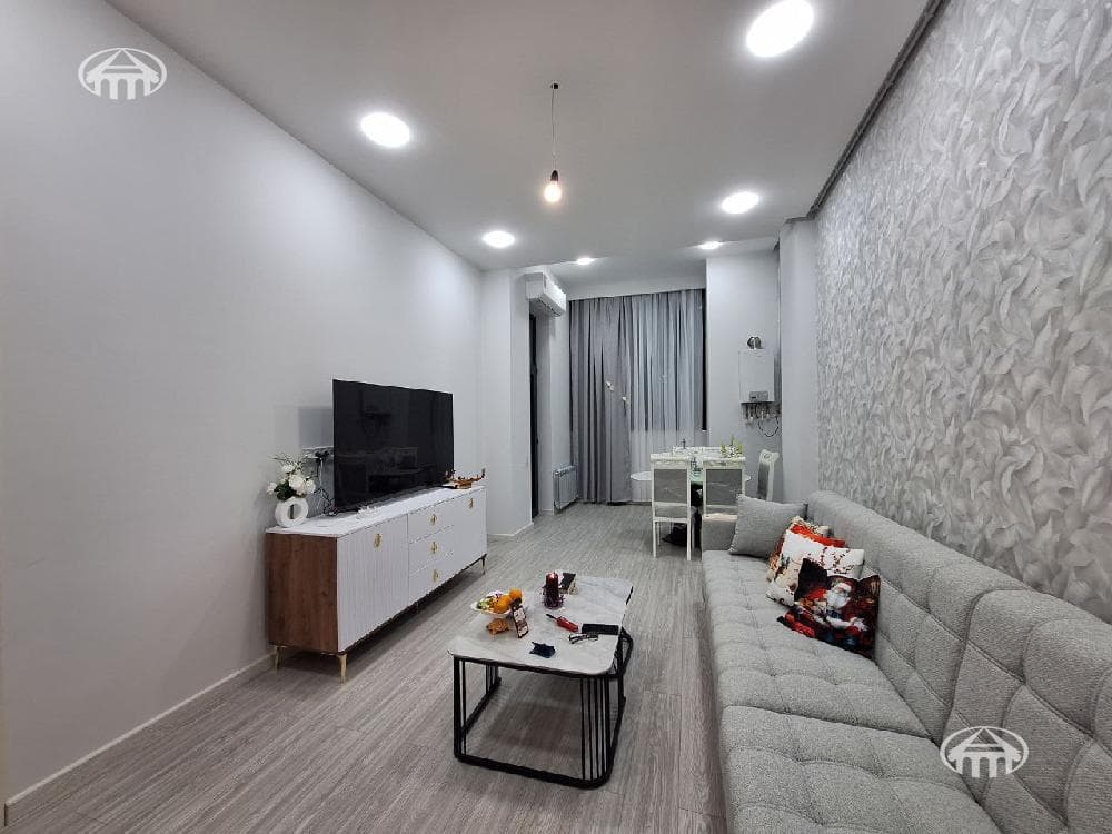 Квартира · 2 комн. · 74 м² · Арабкир — фото 3 из 11