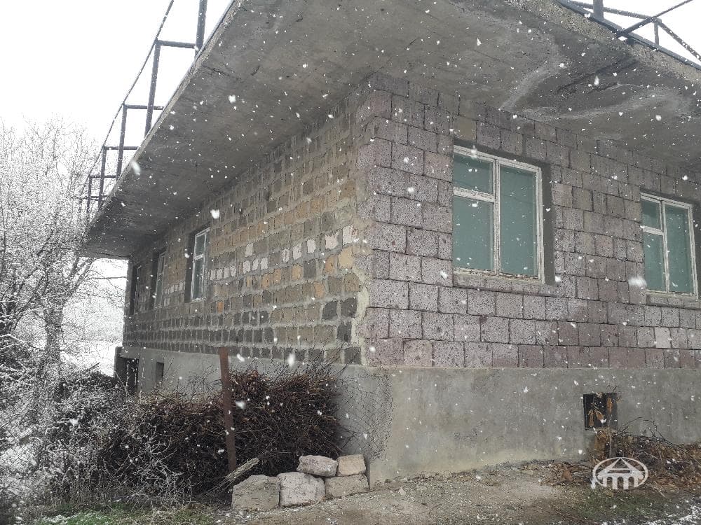 Քոթեջ · 285 մ² · Ոսկեհատ