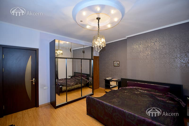 Apartment · 4 rooms · 168 m² · Kentron