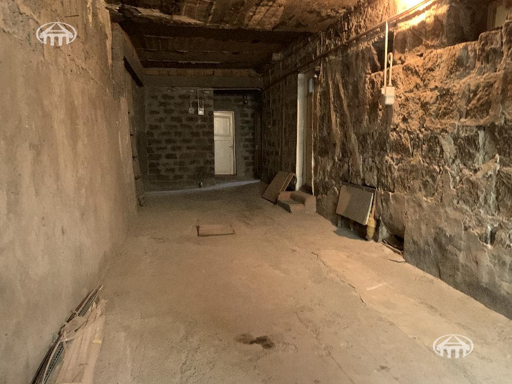 Дом · 9 комн. · 450 м² · Малатия-Себастия