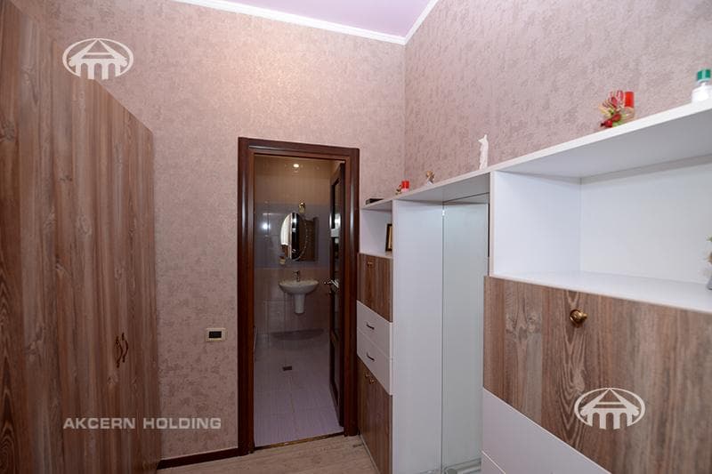 Առանձնատուն · 5 սեն. · 640 մ² · գ․ Առինջ