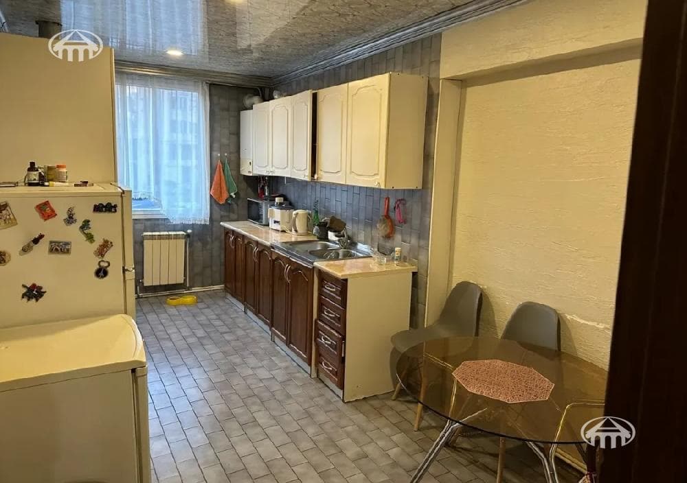 Apartment · 3 rooms · 85 m² · Kentron