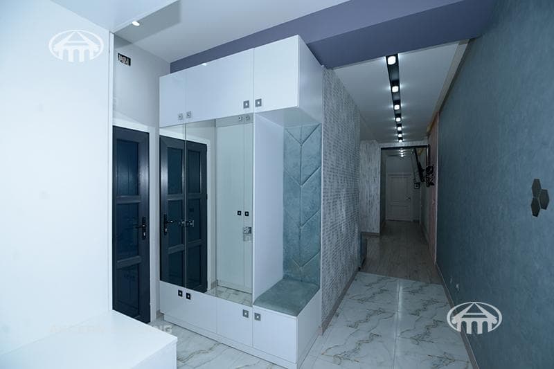 Квартира · 4 комн. · 97 м² · Арабкир
