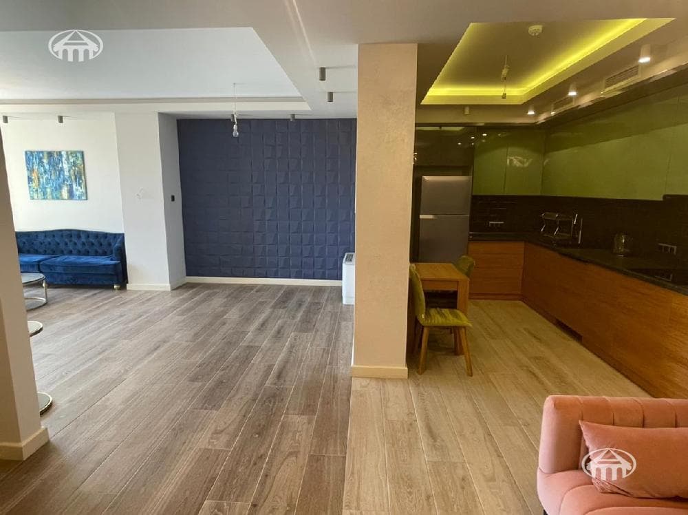 Apartment · 2 rooms · 85 m² · Kentron
