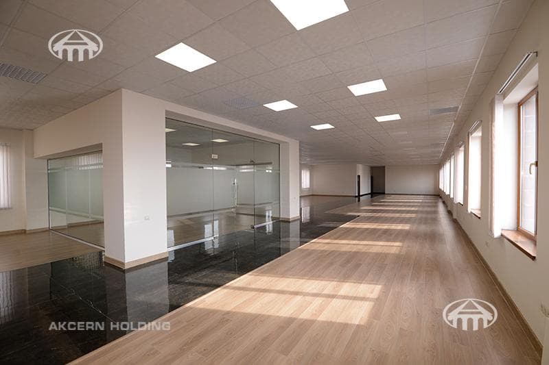 Офис · 681 м² · Канакер-Зейтун