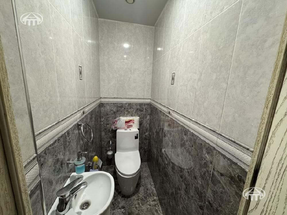 Квартира · 4 комн. · 107 м² · Кентрон