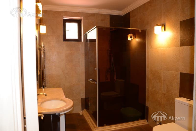 Особняк · 7 комн. · 240 м² · Цахкадзор