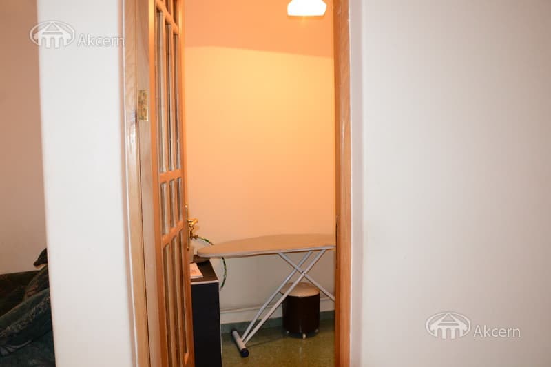 House · 6 rooms · 250 m² · Arabkir