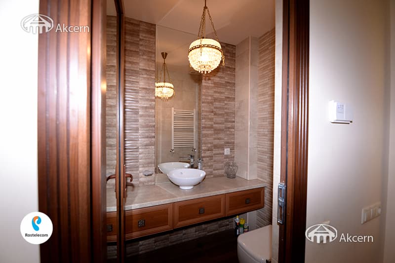 Дом · 4 комн. · 340 м² · Кентрон