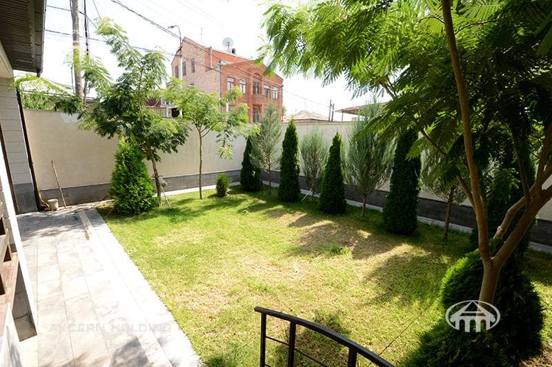 Mansion · 5 rooms · 388 m² · Arabkir