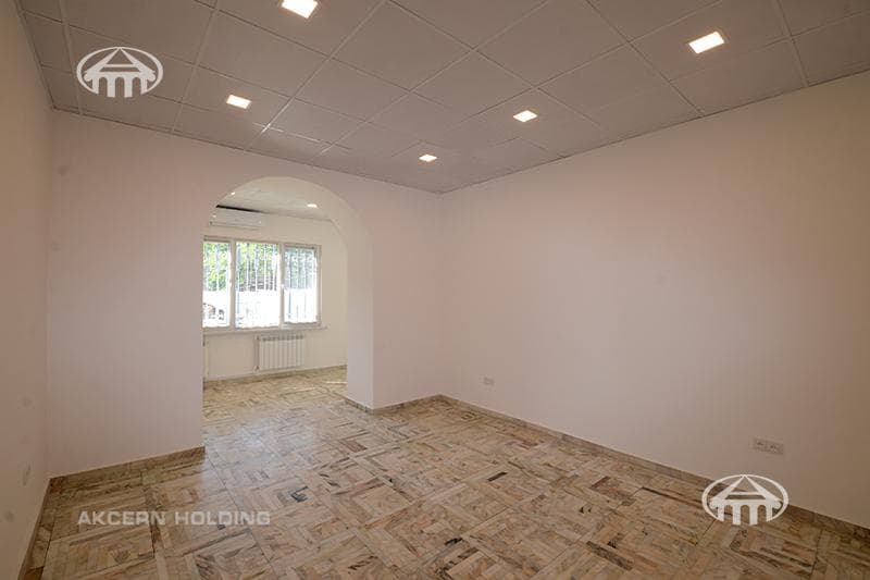 Office · 103 m² · Kentron