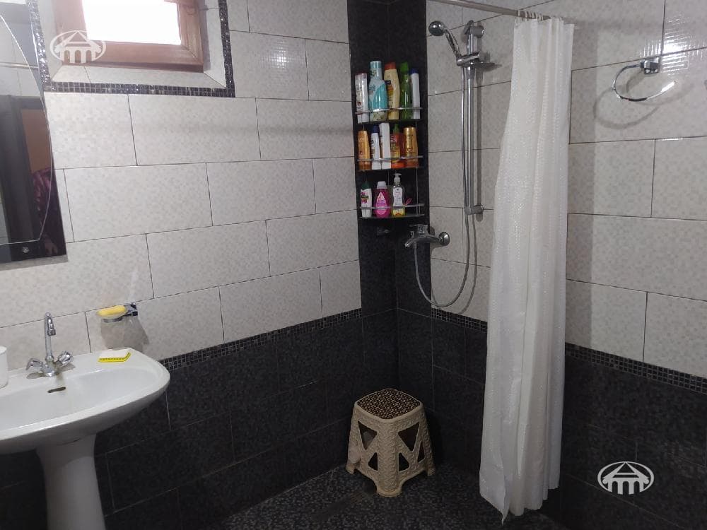 Дом · 5 комн. · 240 м² · Малатия-Себастия