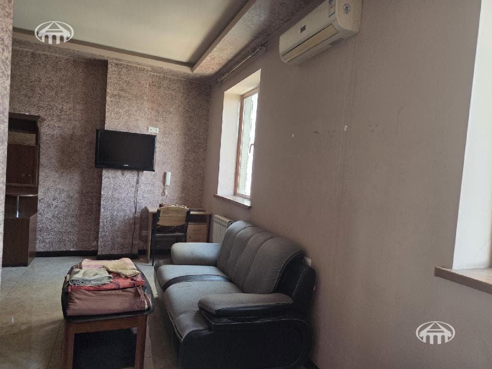 Hotel · 9 rooms · 390 m² · Ajapnyak