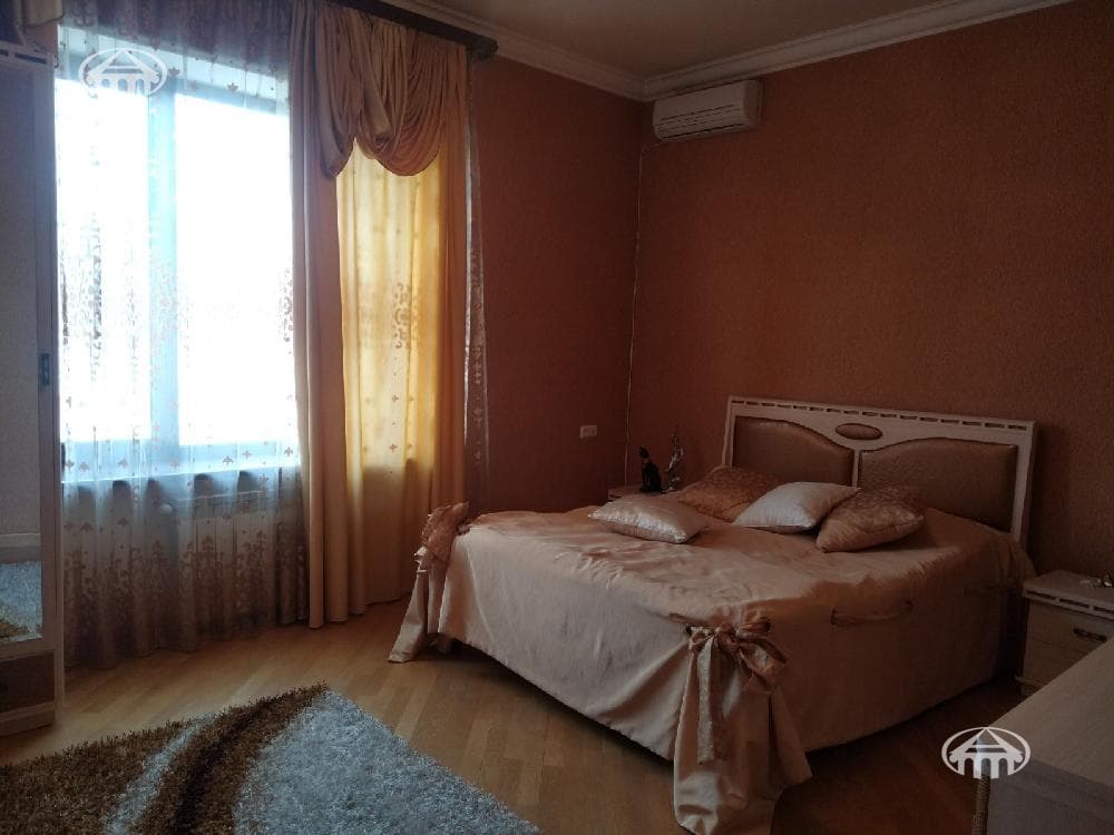 Mansion · 6 rooms · 383 m² · Davtashen
