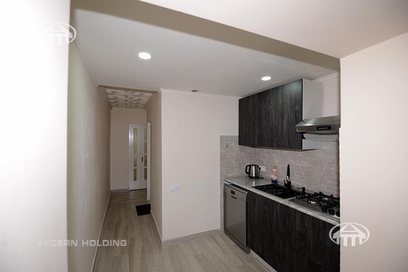 Apartment · 4 rooms · 102 m² · Kentron