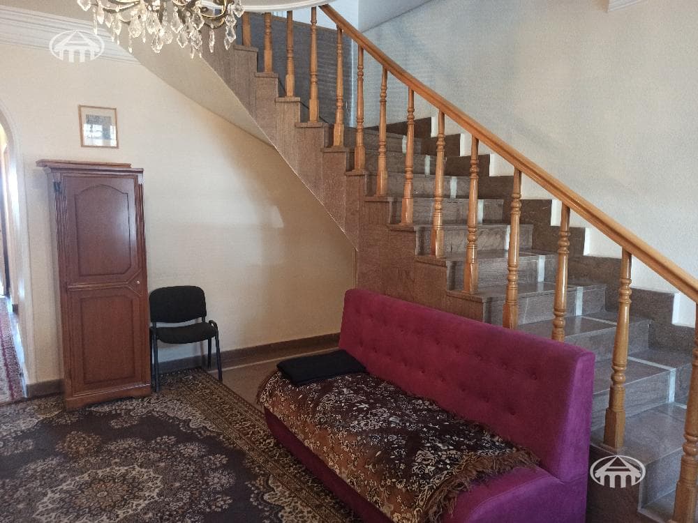 Дом · 5 комн. · 325 м² · Малатия-Себастия