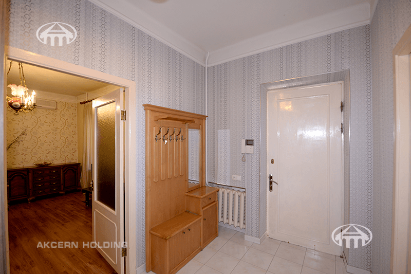 House · 3 rooms · 131 m² · Arabkir