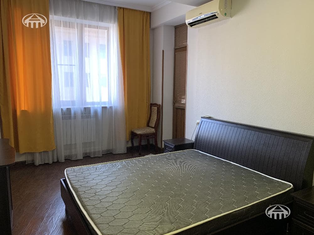 Квартира · 3 комн. · 96 м² · Кентрон
