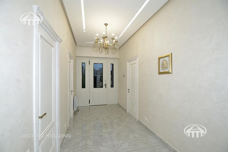 House · 6 rooms · 567 m² · Ajapnyak