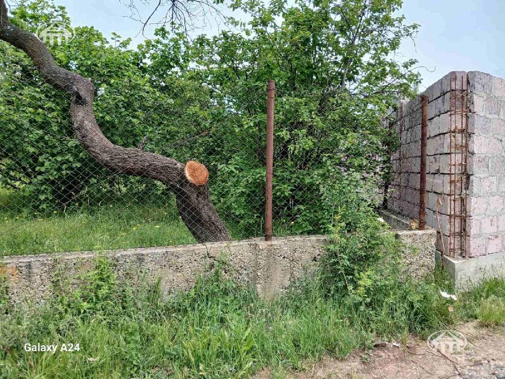 Հողատարածք · 700 մ² · գ. Բազմաղբյուր